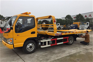 融安哪里有拖车服务