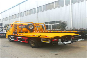 融安附近拖车救援搭电